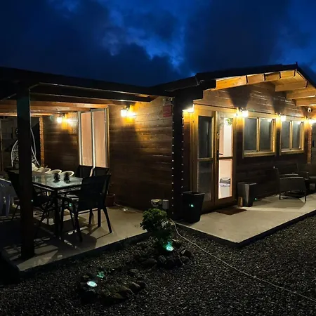 Peaceful Getaway With Pool & Bbq Area Vakantiehuis *